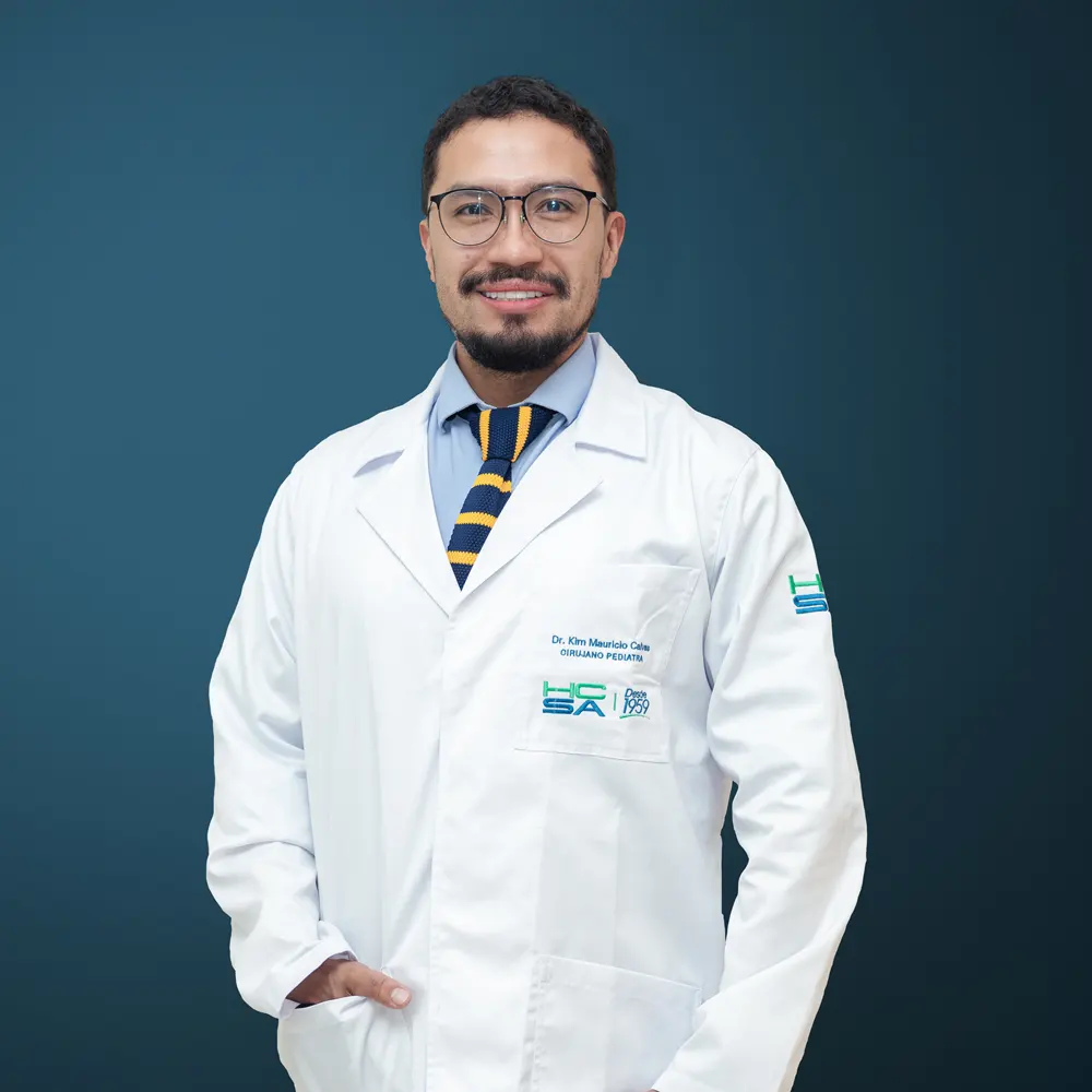 Dr. Kim Mauricio - Cirujano pediátrico - Hospital Clínica San Agustín - Loja