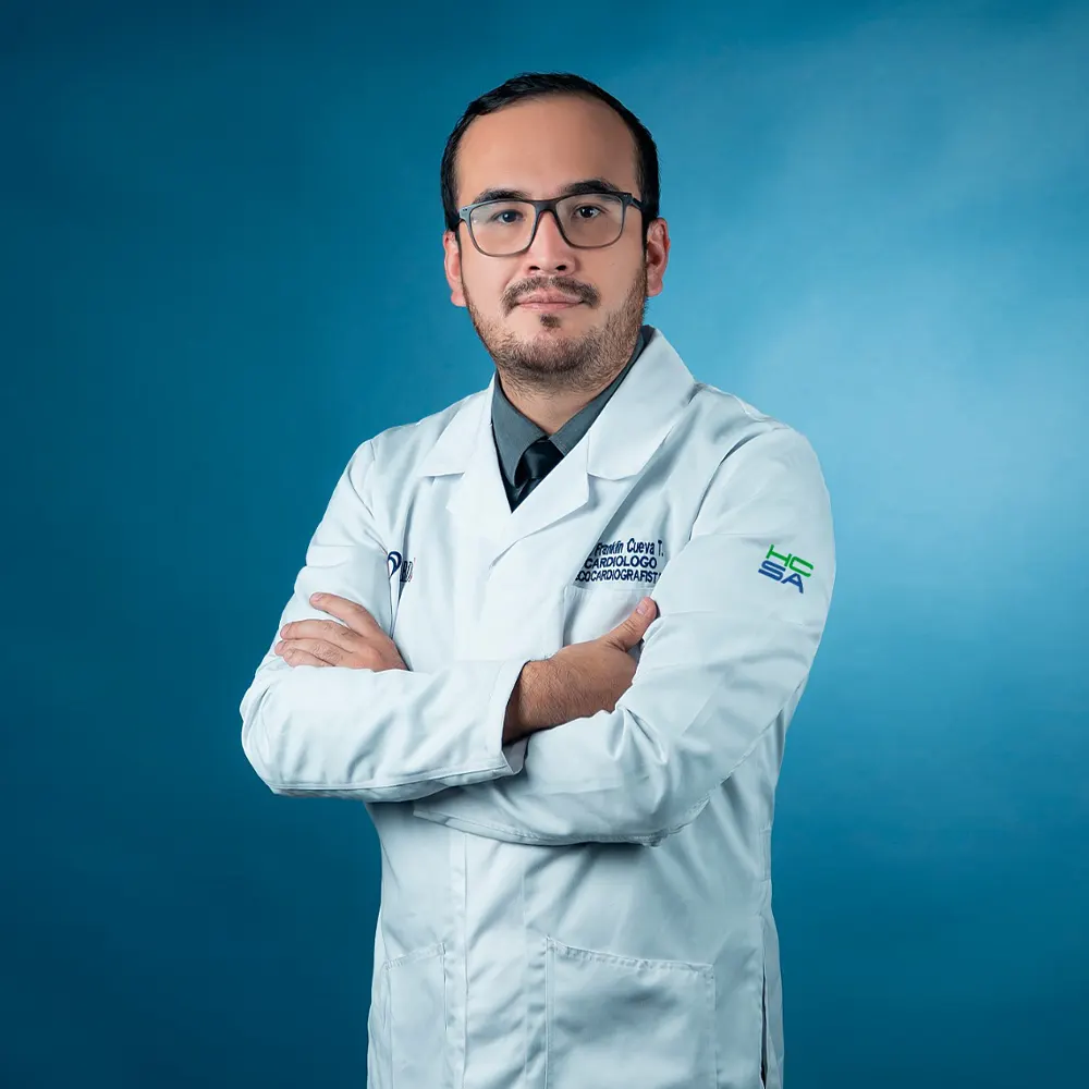 dr franklin cueva cardiologo hospital clinica san agustin